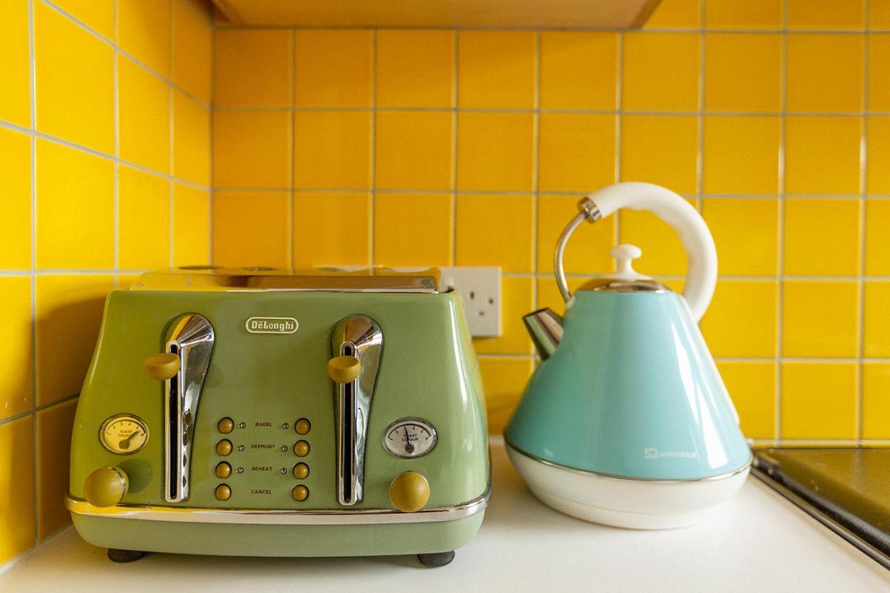 Apartamento Funky Flat In Margate'S Westbrook Bay Exterior foto